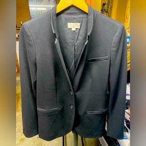 Womens Loft size 6 black blazer.